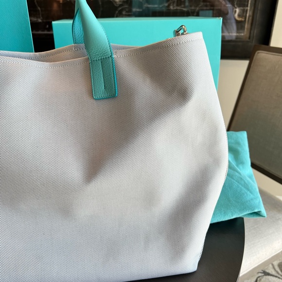 Tiffany & Co. Canvas Tote Bag - RETIRED - Picture 11 of 12